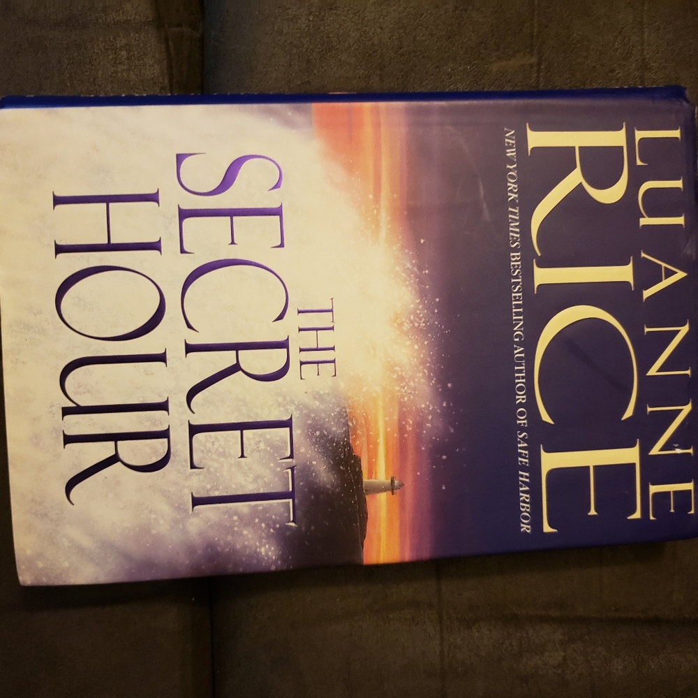 The Secret‎ Hour by Luanne Rice   Hardback